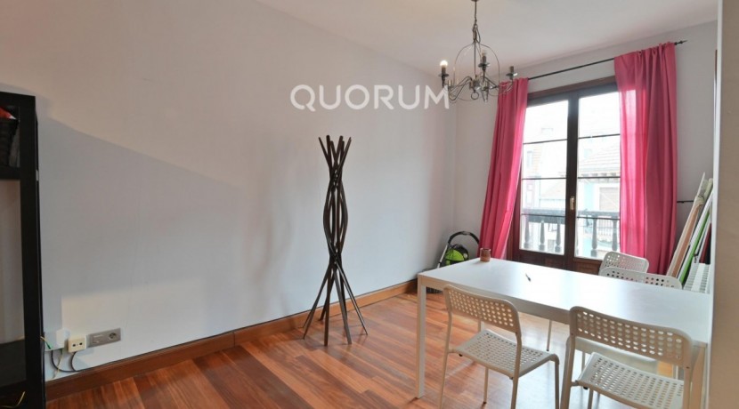 Encantadora Vivienda Con Vistas Únicas a La Ría