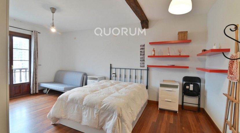 Encantadora Vivienda Con Vistas Únicas a La Ría