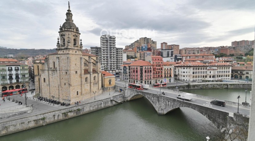 Encantadora Vivienda Con Vistas Únicas a La Ría