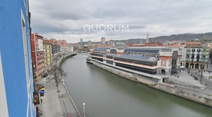 Encantadora Vivienda Con Vistas Únicas a La Ría