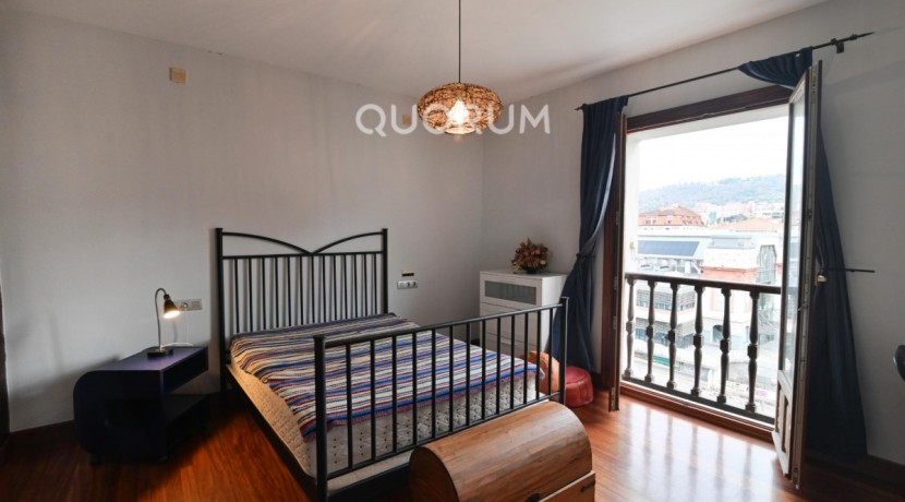 Encantadora Vivienda Con Vistas Únicas a La Ría