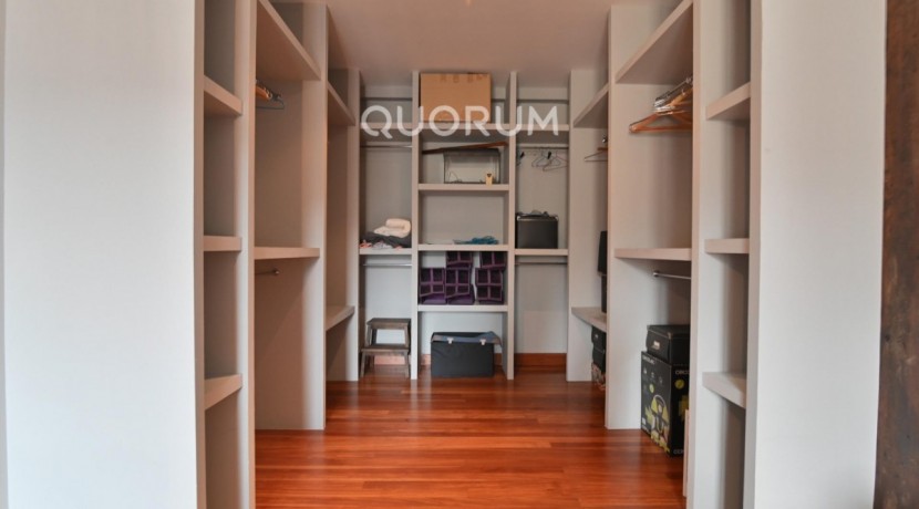 Encantadora Vivienda Con Vistas Únicas a La Ría