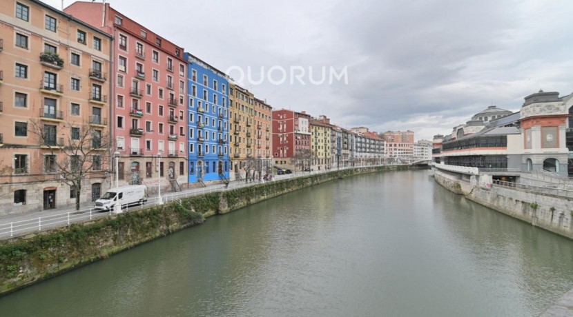 Encantadora Vivienda Con Vistas Únicas a La Ría