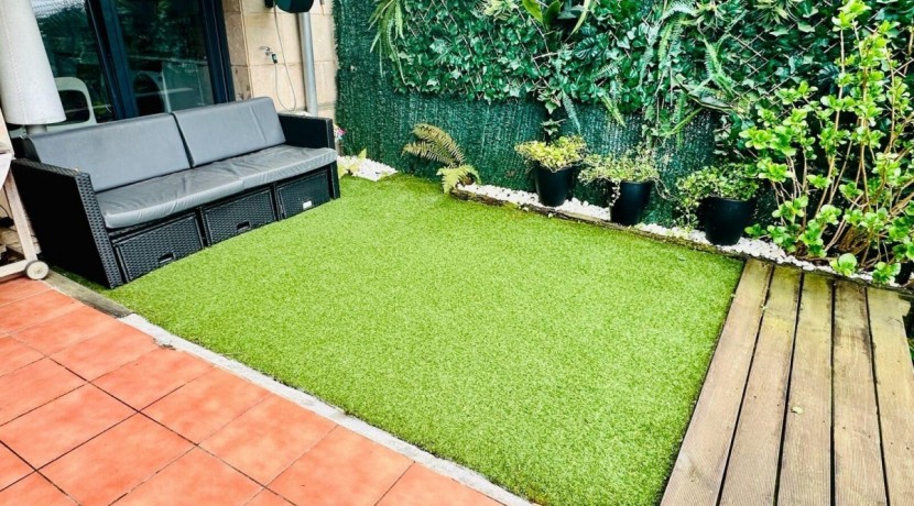 Espectacular Chalet Adosado Con Jardín, Txoko Y Garaje Doble En Elexalde