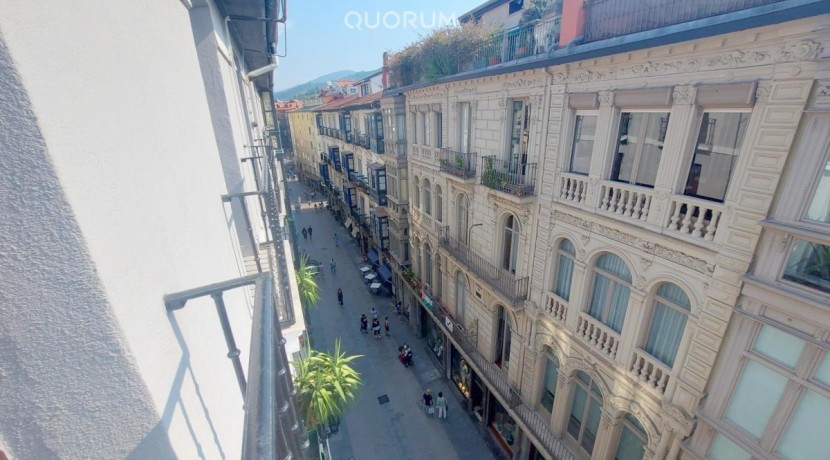 Espectacular Vivienda Reformada En las Siete Calles.
