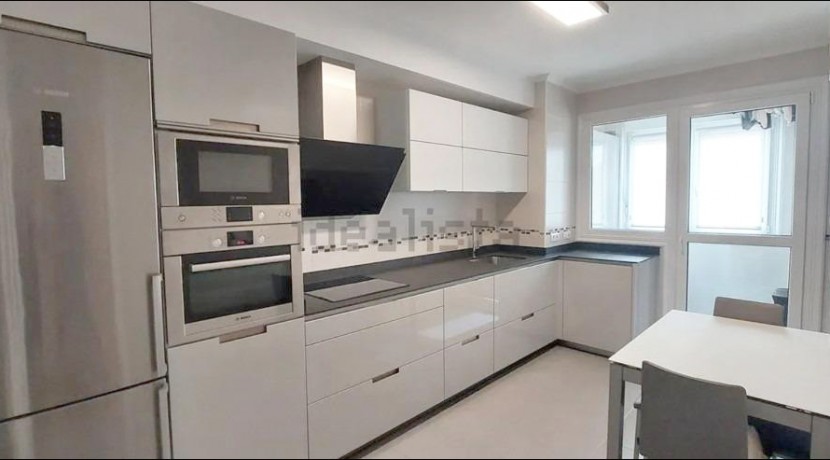 Estupenda Vivienda En Calle Errekabide