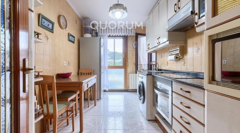 ¡¡¡EXCLUSIVA!!! Piso En Venta de 3 Habitaciones en Zorroza Para Entrar a Vivir, Garaje Opcional