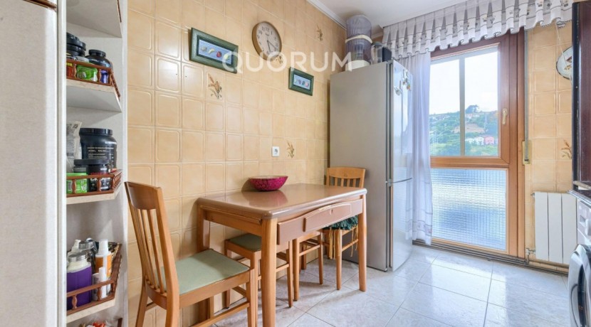 ¡¡¡EXCLUSIVA!!! Piso En Venta de 3 Habitaciones en Zorroza Para Entrar a Vivir, Garaje Opcional