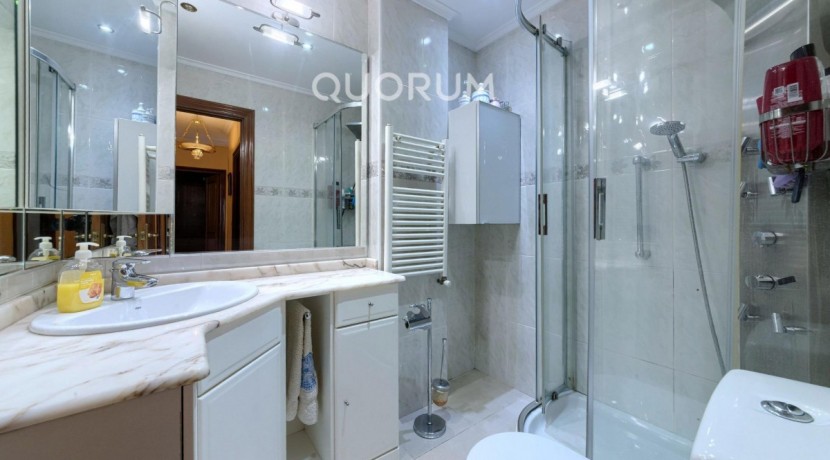 ¡¡¡EXCLUSIVA!!! Piso En Venta de 3 Habitaciones en Zorroza Para Entrar a Vivir, Garaje Opcional