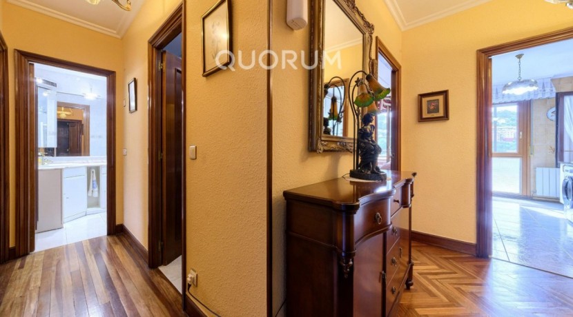 ¡¡¡EXCLUSIVA!!! Piso En Venta de 3 Habitaciones en Zorroza Para Entrar a Vivir, Garaje Opcional