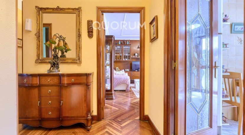 ¡¡¡EXCLUSIVA!!! Piso En Venta de 3 Habitaciones en Zorroza Para Entrar a Vivir, Garaje Opcional