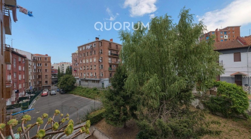 ¡¡¡EXCLUSIVA!!! Piso En Venta de 3 Habitaciones en Zorroza Para Entrar a Vivir, Garaje Opcional