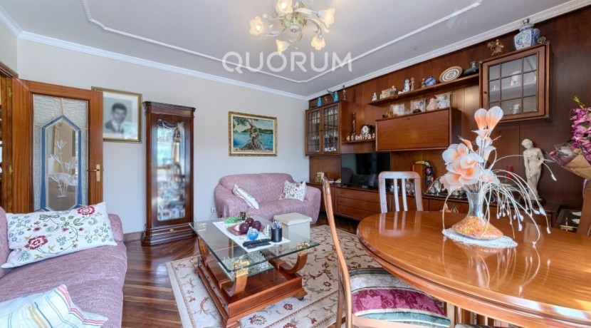 ¡¡¡EXCLUSIVA!!! Piso En Venta de 3 Habitaciones en Zorroza Para Entrar a Vivir, Garaje Opcional
