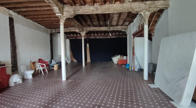 Gran local en alquiler frente al nuevo Abando