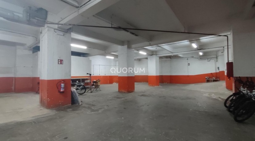 Gran local / Micro-Hub Logístico con acceso para vehículos