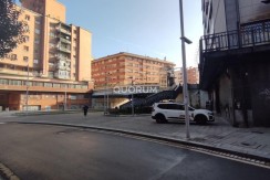 Gran local / Micro-Hub Logístico con acceso para vehículos