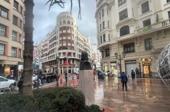 Gran Vivienda De Cuatro Dormitorios En Pleno Centro