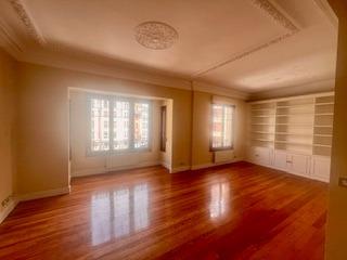 Gran Vivienda De Cuatro Dormitorios En Pleno Centro