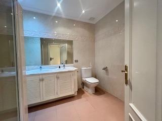 Gran Vivienda De Cuatro Dormitorios En Pleno Centro