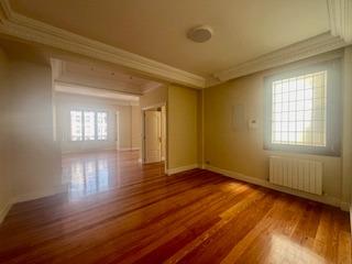 Gran Vivienda De Cuatro Dormitorios En Pleno Centro
