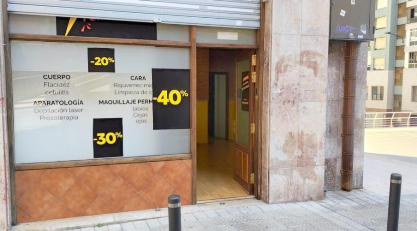 Local Comercial Céntrico Haciendo Esquina