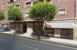 Local Comercial Con Mucha Afluencia De Paso En Zona Ariz