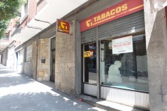 Local Comercial Con Mucha Afluencia De Paso En Zona Ariz