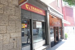 Local Comercial Con Mucha Afluencia De Paso En Zona Ariz