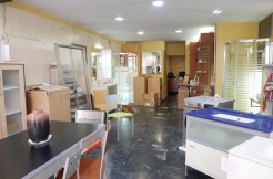 Local comercial En Buen Estado Zona Kalero