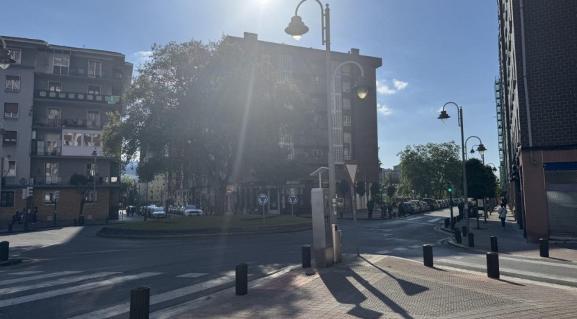 LOCAL COMERCIAL ESQUINA EN ELORRIETA