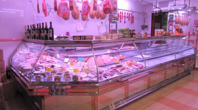 Local Comercial Funcionando Como Carniceria