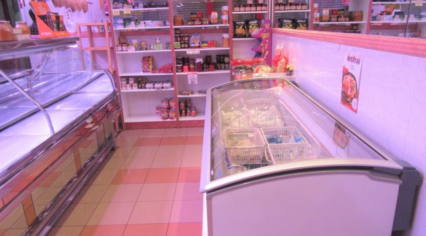 Local Comercial Funcionando Como Carniceria