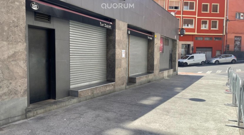 Local Comercial Habilitado Como Bar En Muy Buen Estado