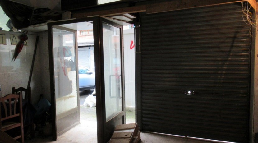 Local Con Baño Y Luz Proximo Al Polideportivo