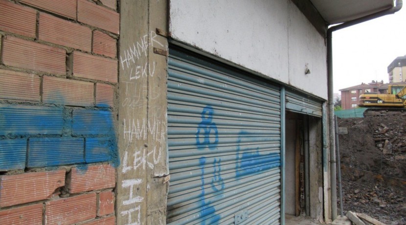 Local Con Baño Y Luz Proximo Al Polideportivo