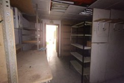 Local en venta en calle Hermanos Larrarte.