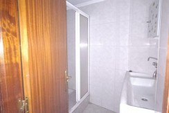 Local en venta en calle Hermanos Larrarte.