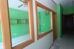 Local en venta en calle Hermanos Larrarte.