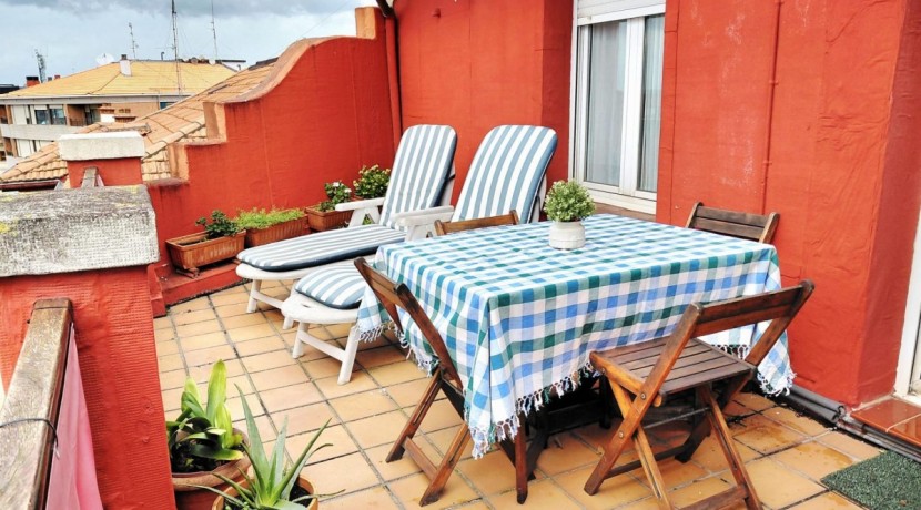 Luz, Encanto y Una Terraza Para Disfrutar