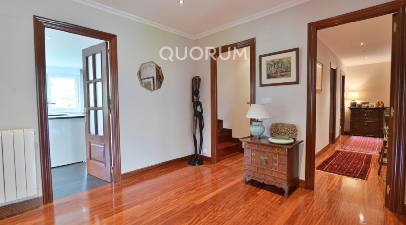 MAGNÍFICA CASA EN MUNGIA