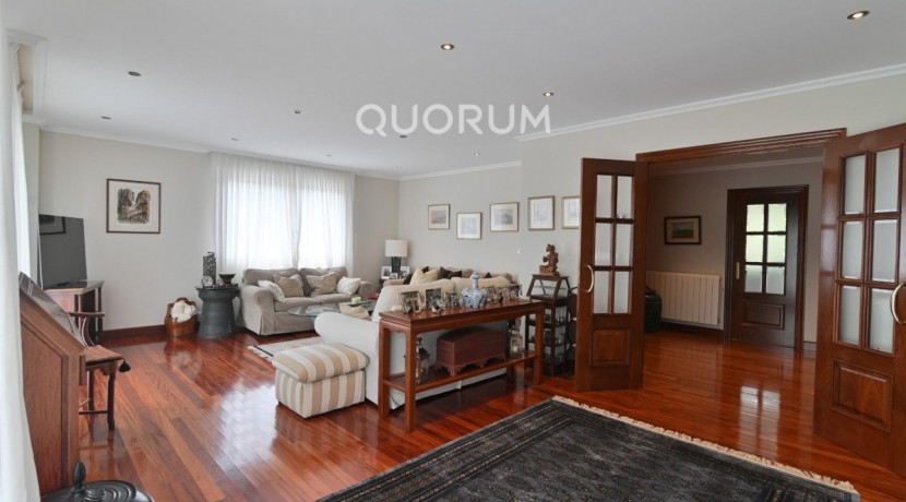 MAGNÍFICA CASA EN MUNGIA