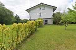 MAGNÍFICA CASA EN MUNGIA