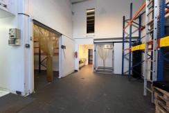 Nave Industrial Equipado Con Camáras de Frio En Zona Arteagoiti