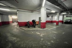Parcela De Garaje Amplia En Zona Ayuntamiento