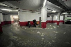 Parcela De Garaje Amplia En Zona Ayuntamiento