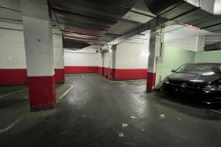 Parcela De Garaje Amplia En Zona Ayuntamiento