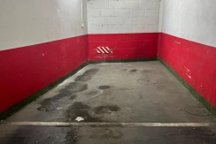 Parcela De Garaje Amplia En Zona Ayuntamiento