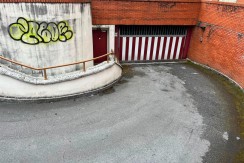 Parcela de Garaje Cerrada Amplia En Zona San Miguel