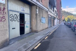 Parcela de Garaje Para Coche Pequeño-Mediano y Trastero en Zona Estación