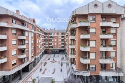 PISAZO De 5 Dormitorios y 2 Baños Con Ascensor Cota Cero y Balcón En Pleno Centro de Basauri